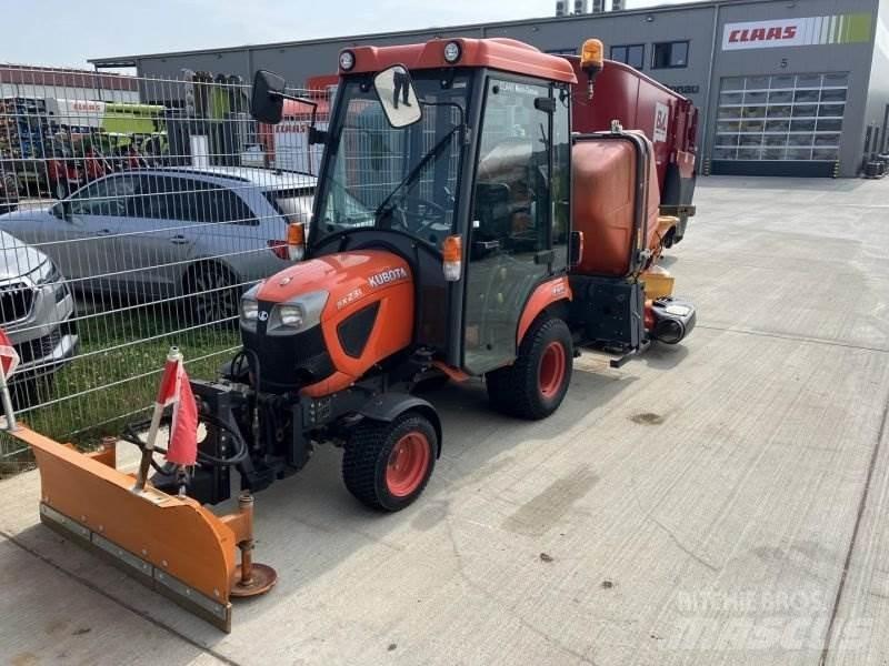 Kubota BX231 Компактни трактори
