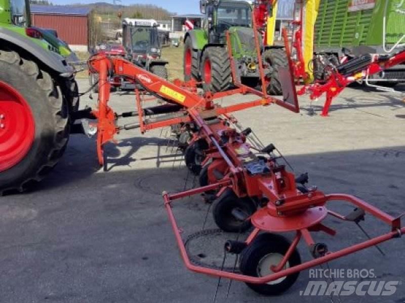 Kuhn GF 7702 Гребла и сенообръщачки