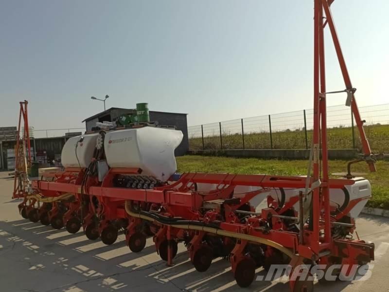 Kuhn Maxima 2 Други машини за сеене и аксесоари