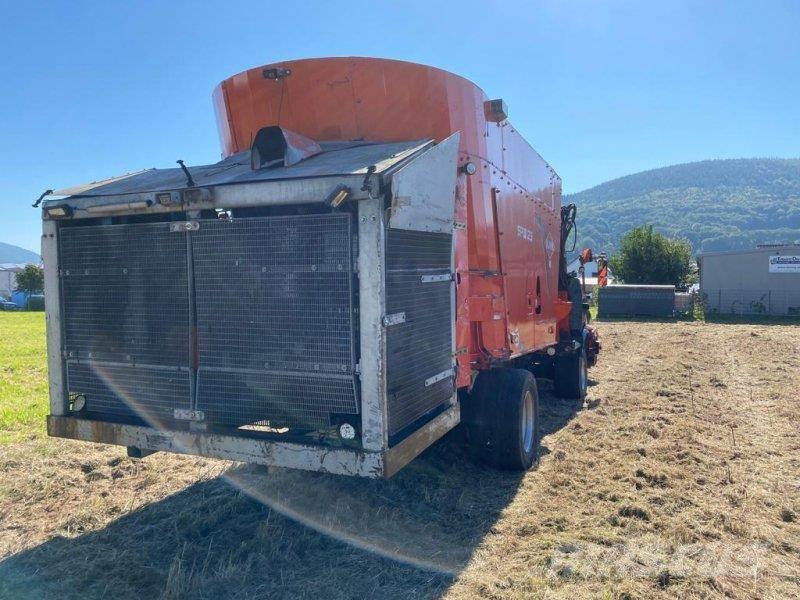 Kuhn SPW 25 Миксер Фидери