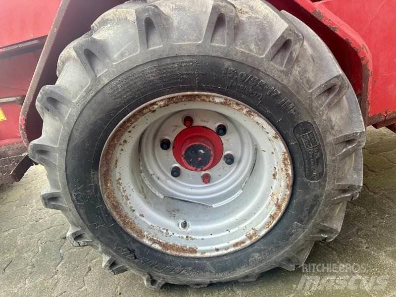 Schäffer 3550 Челни товарачи и багери