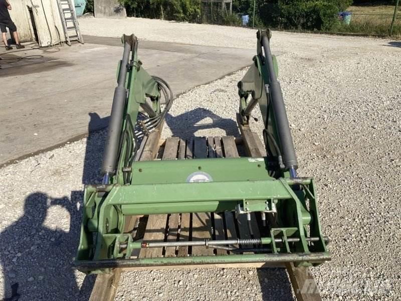 Stoll FZ 30.1 Челни товарачи и багери