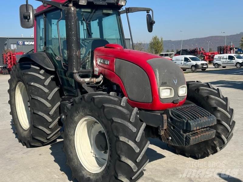 Valtra A93 H Трактори