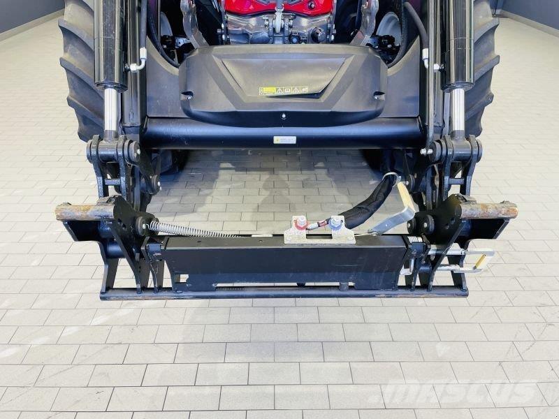 Valtra G135A Трактори