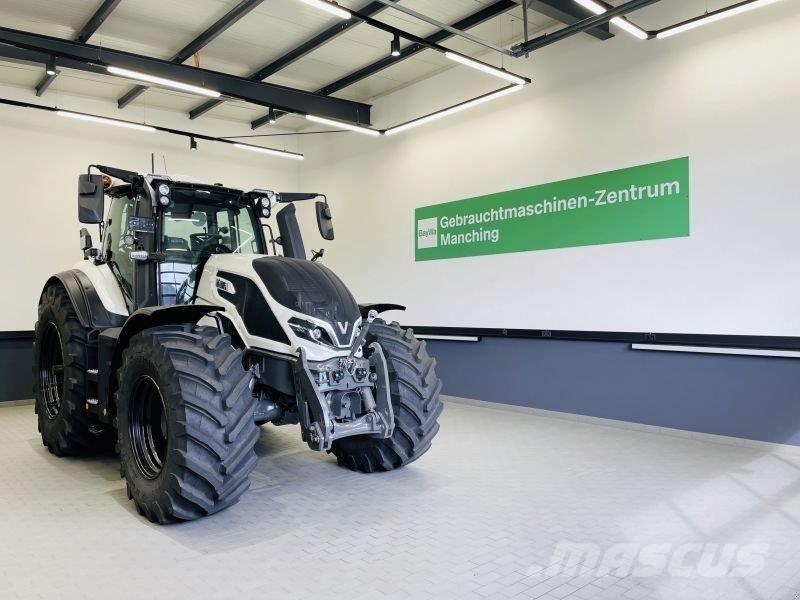 Valtra Q245 Трактори