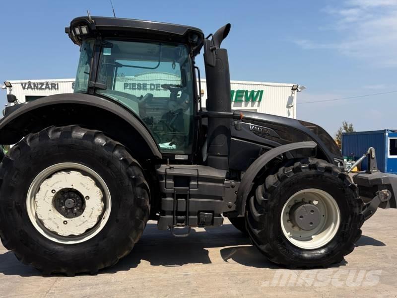 Valtra S274 Трактори