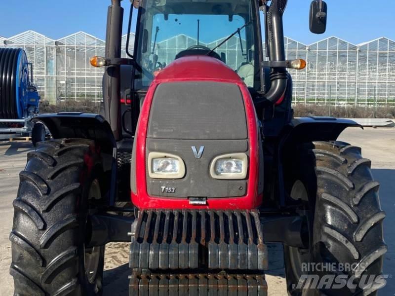 Valtra T153 H Трактори