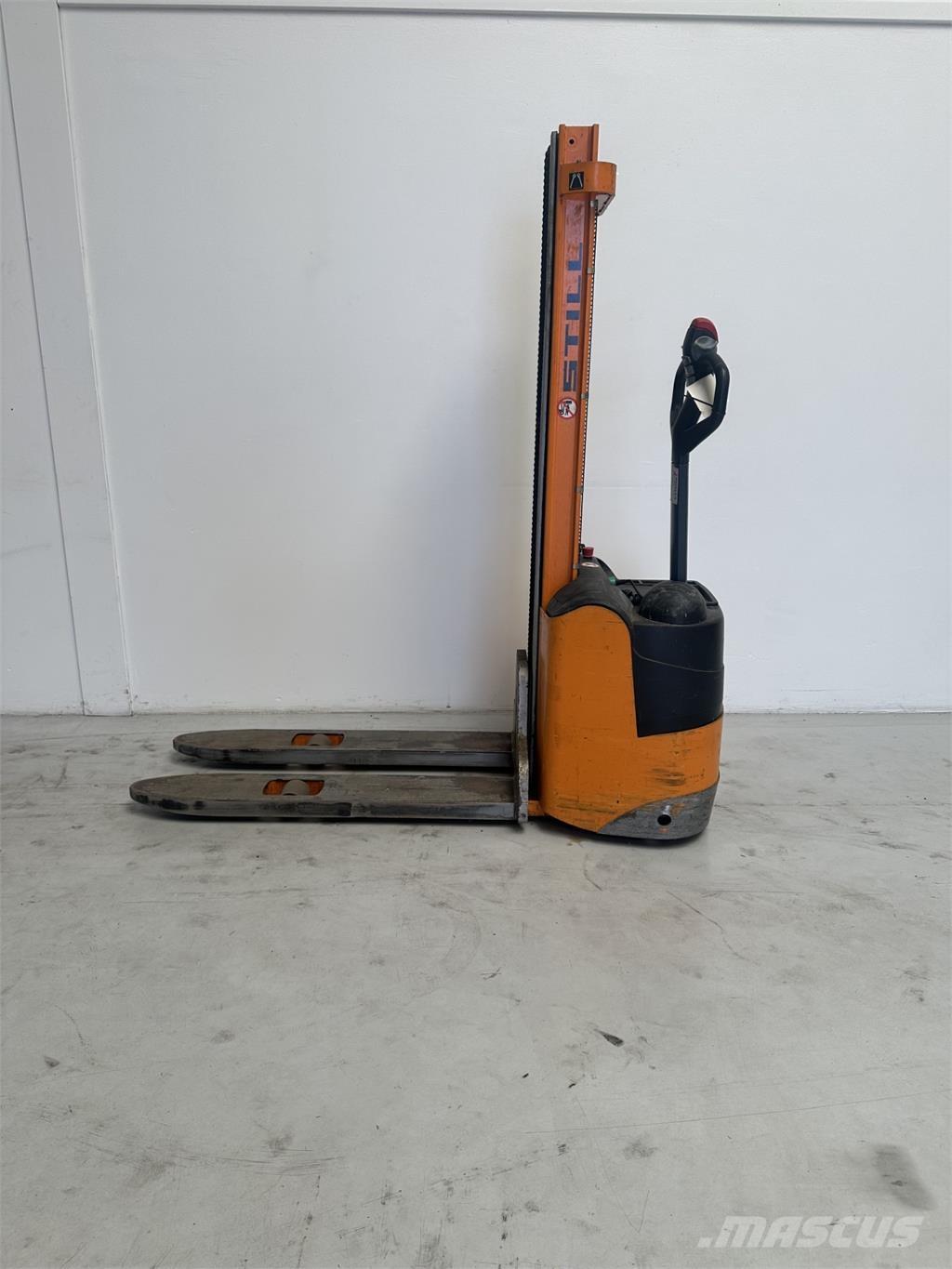 Still EGV 10 Колички високоповдигачи с теглич