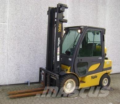 Yale GLP30VX Камиони с АГУ