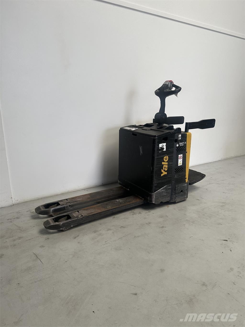 Yale MP20X FBW - 250 AH Транспалетни колички с платформи