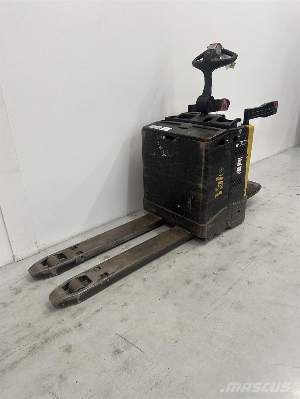 Yale MP20X FBW - 250 AH Транспалетни колички с платформи