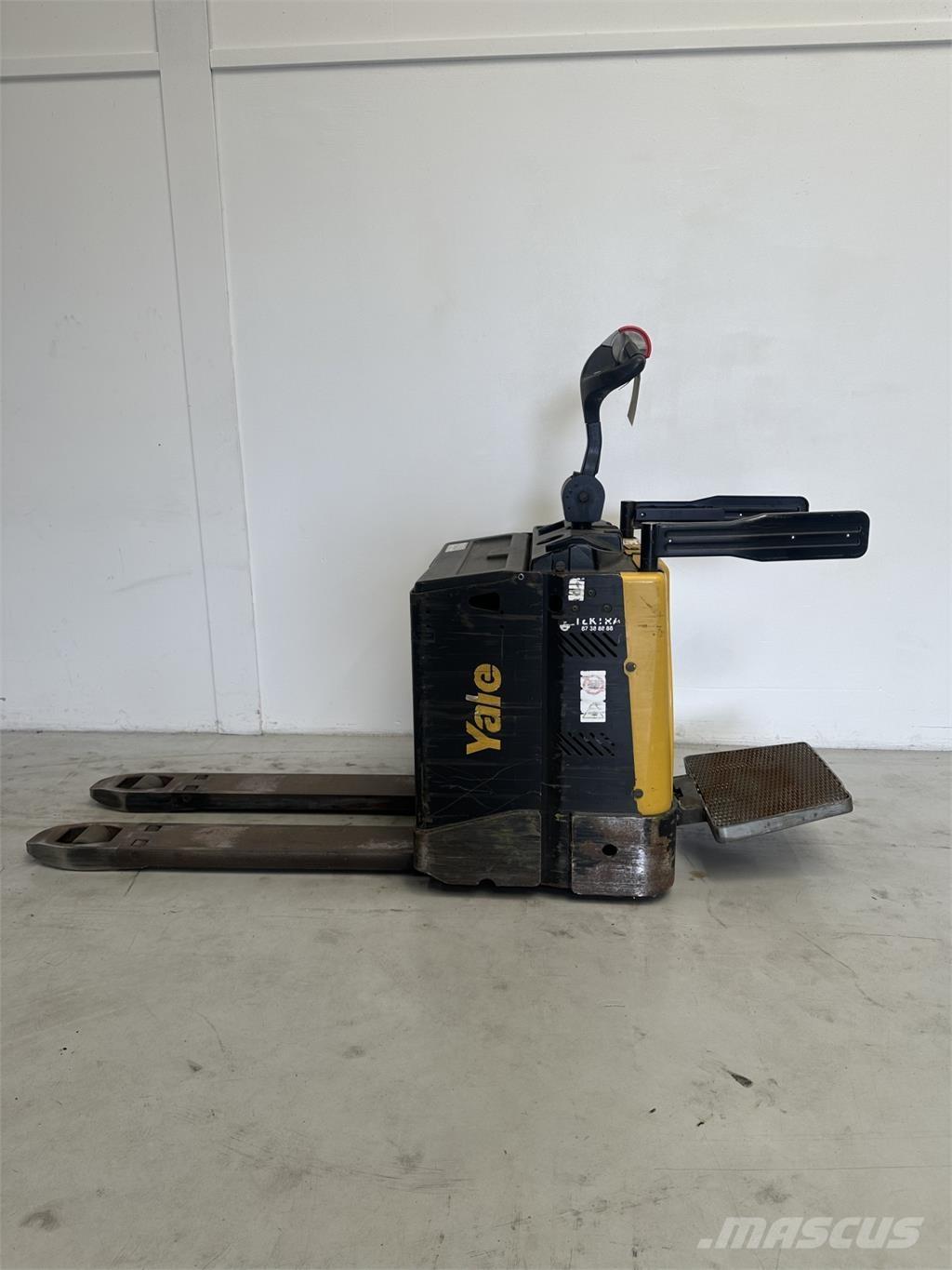 Yale MP20X FBW - 400 AH Транспалетни колички с платформи