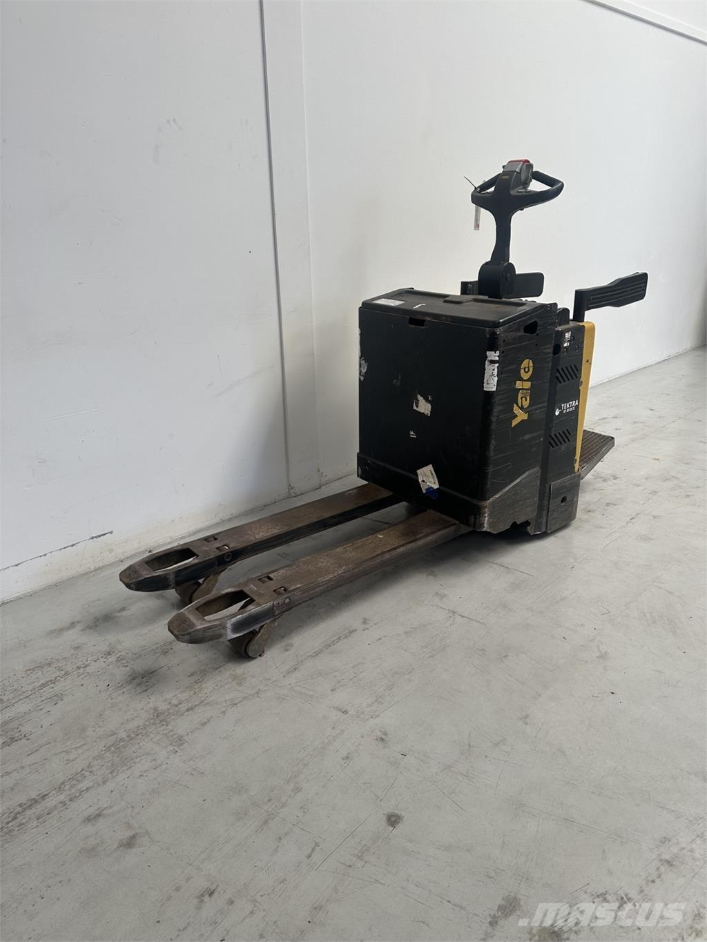Yale MP20X FBW - 400 AH Транспалетни колички с платформи