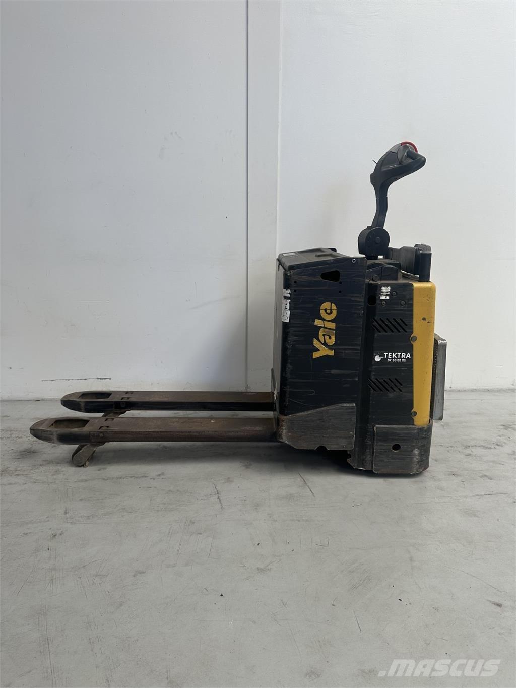 Yale MP20X FBW - 400 AH Транспалетни колички с платформи