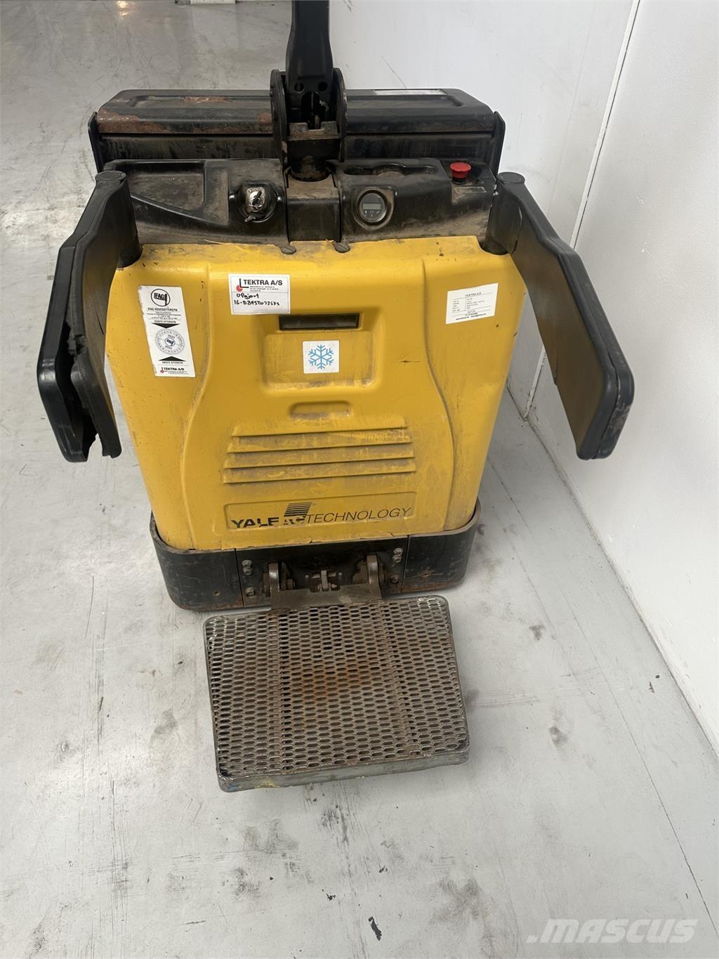 Yale MP20X FBW - 400 AH Транспалетни колички с платформи