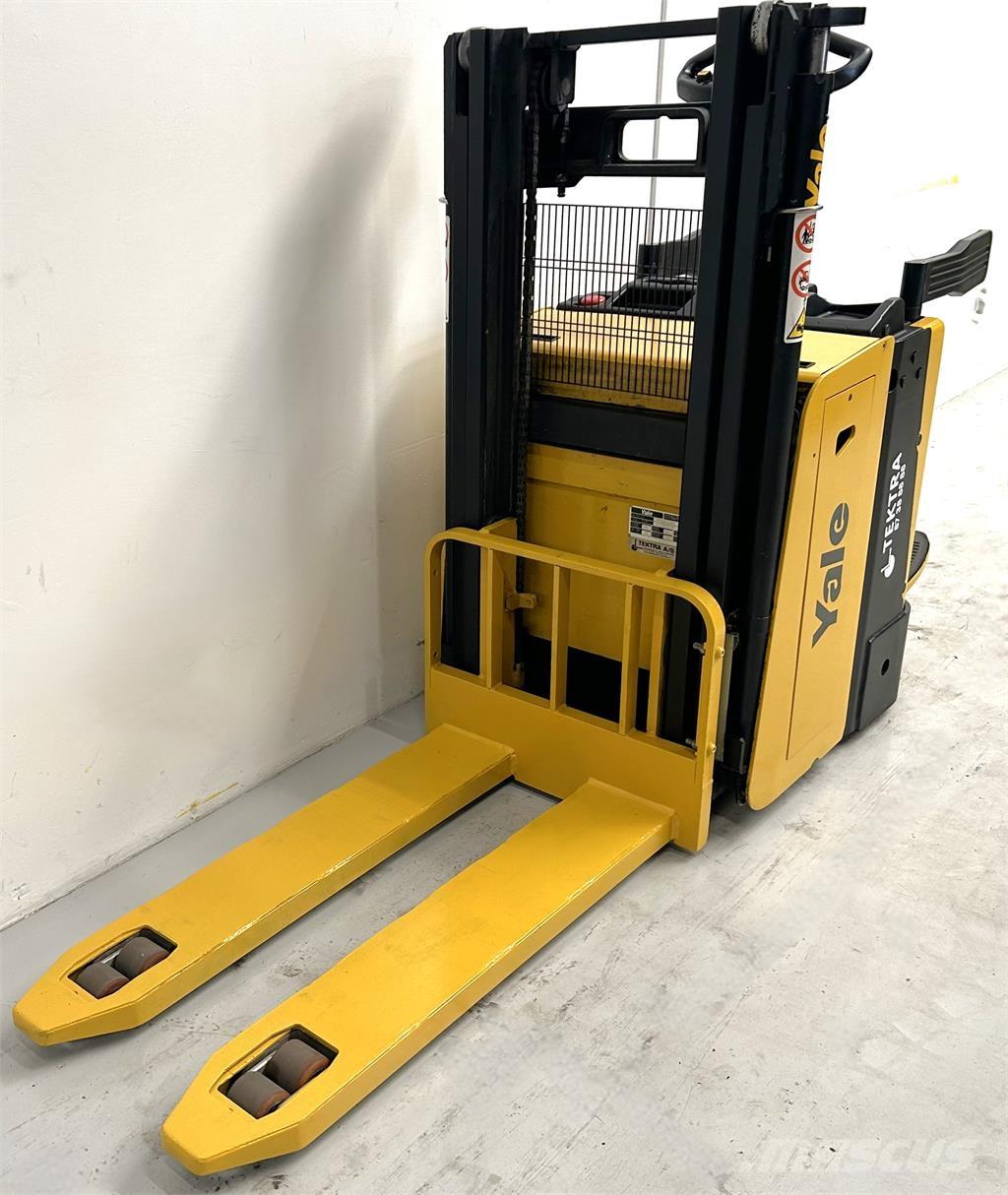 Yale MP20XD Самоходни товарачи