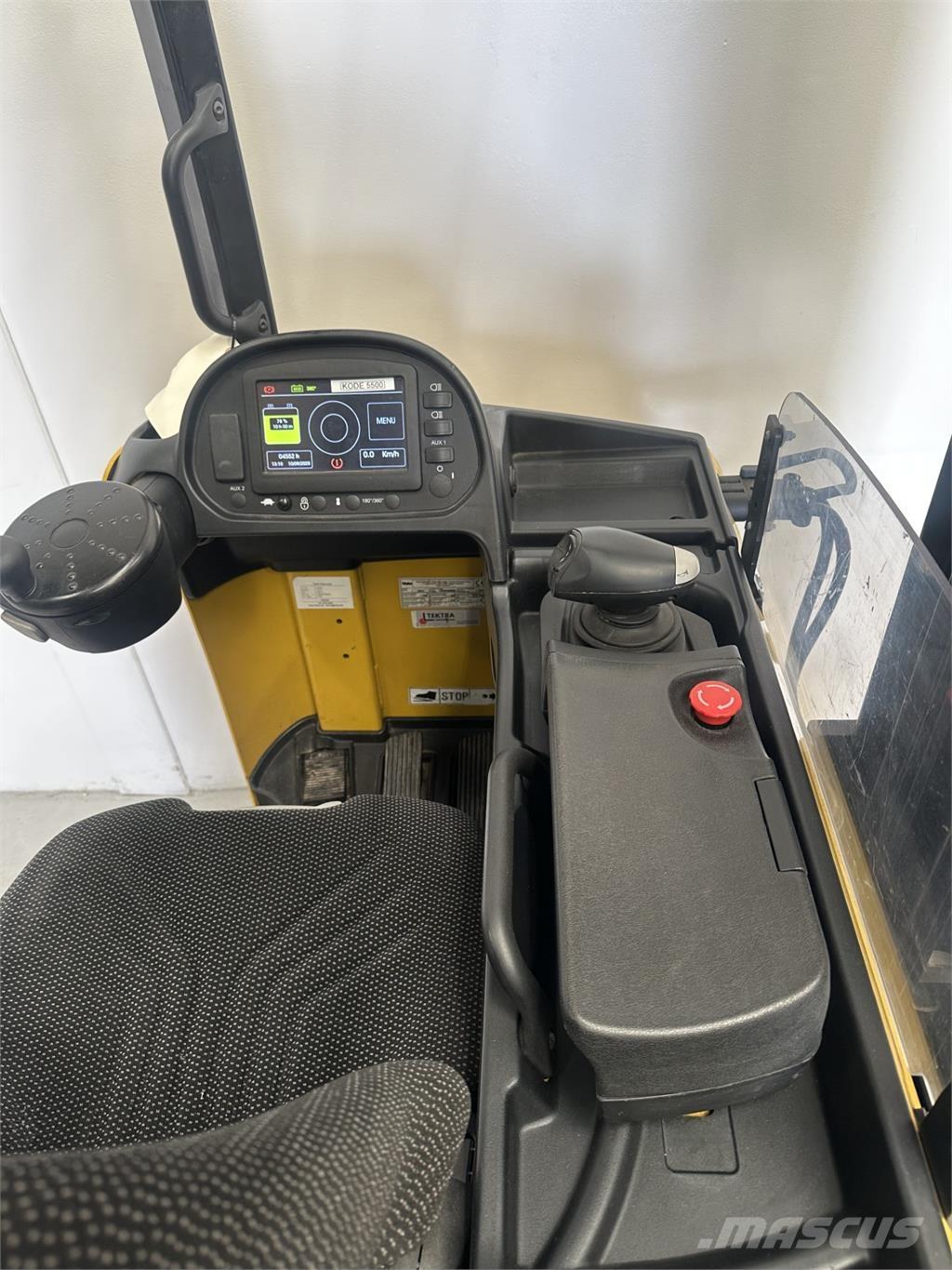 Yale MR14 Ретрак/ Високоповдигач с изместване на вилката напред