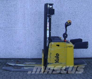 Yale MS12X Самоходни товарачи