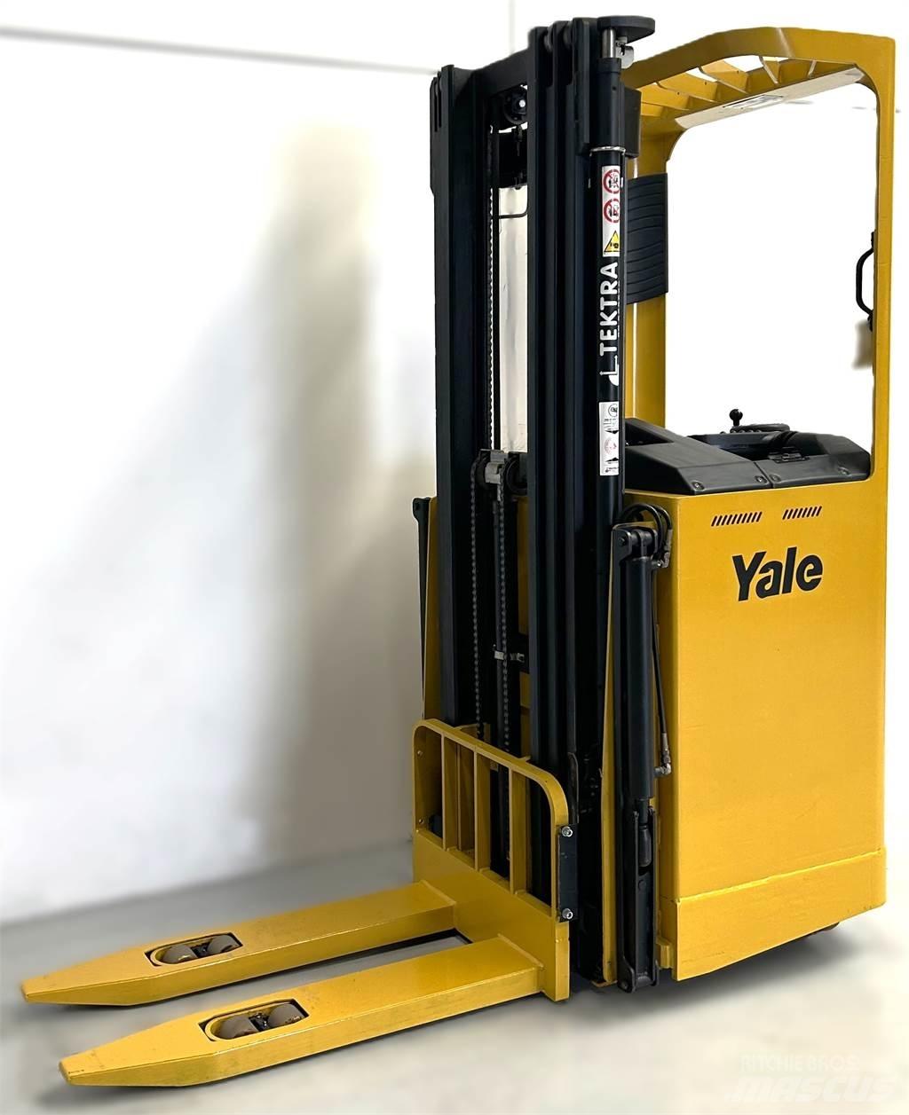 Yale SMS12S Самоходни товарачи