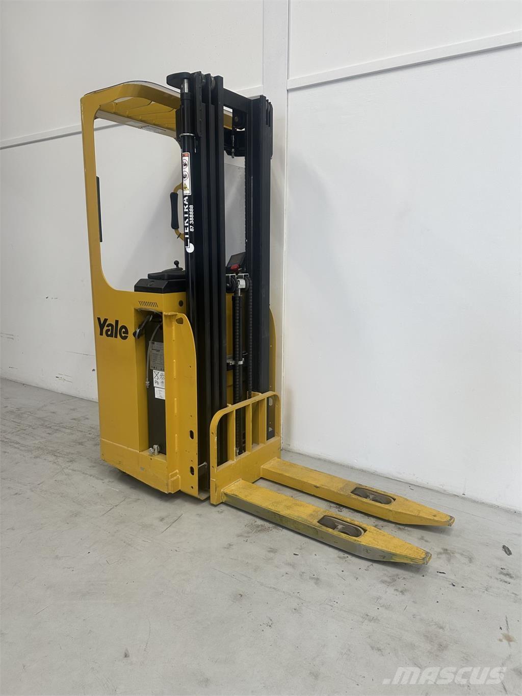 Yale SMS15S Самоходни товарачи