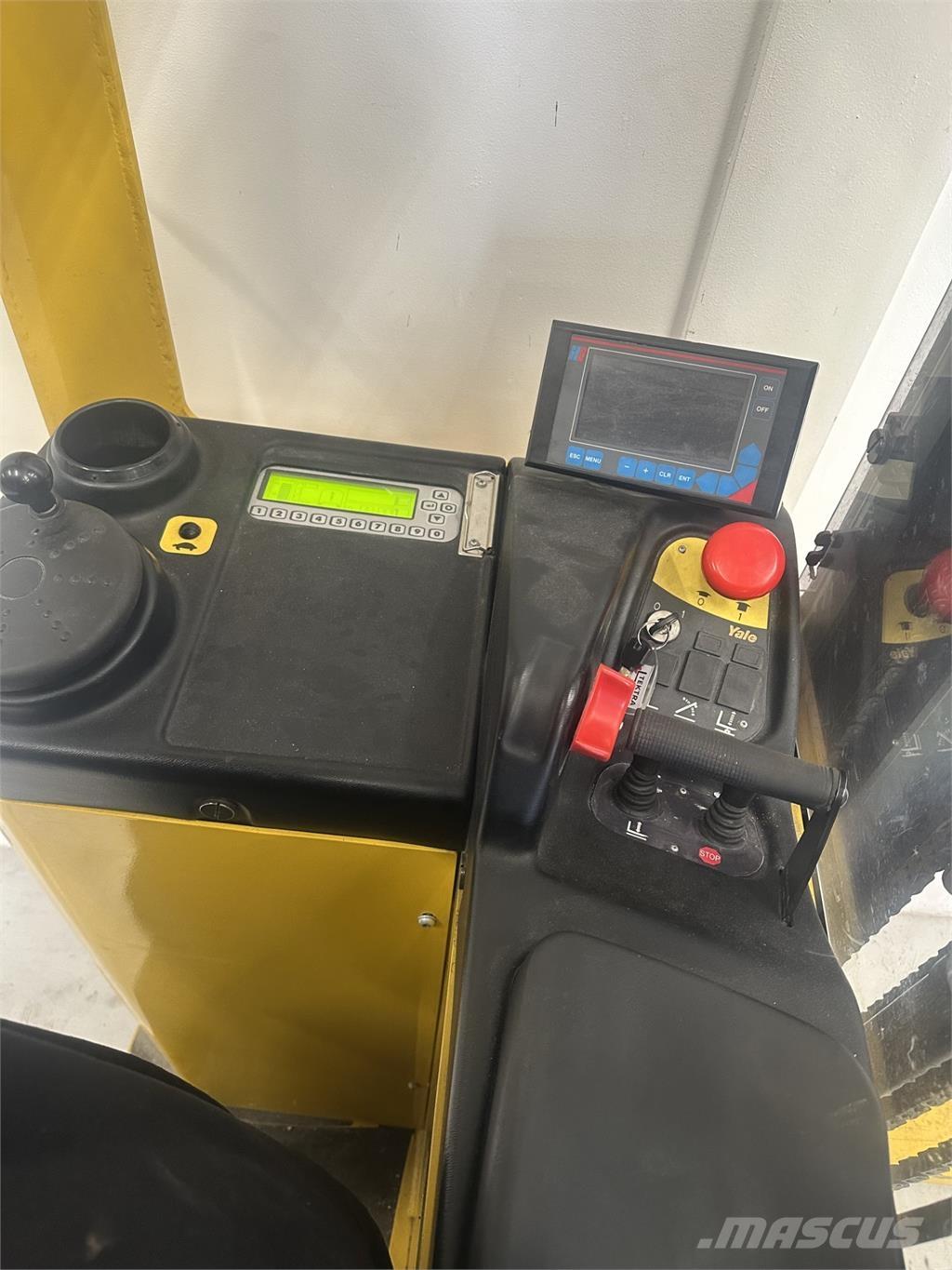 Yale SMS15S Самоходни товарачи