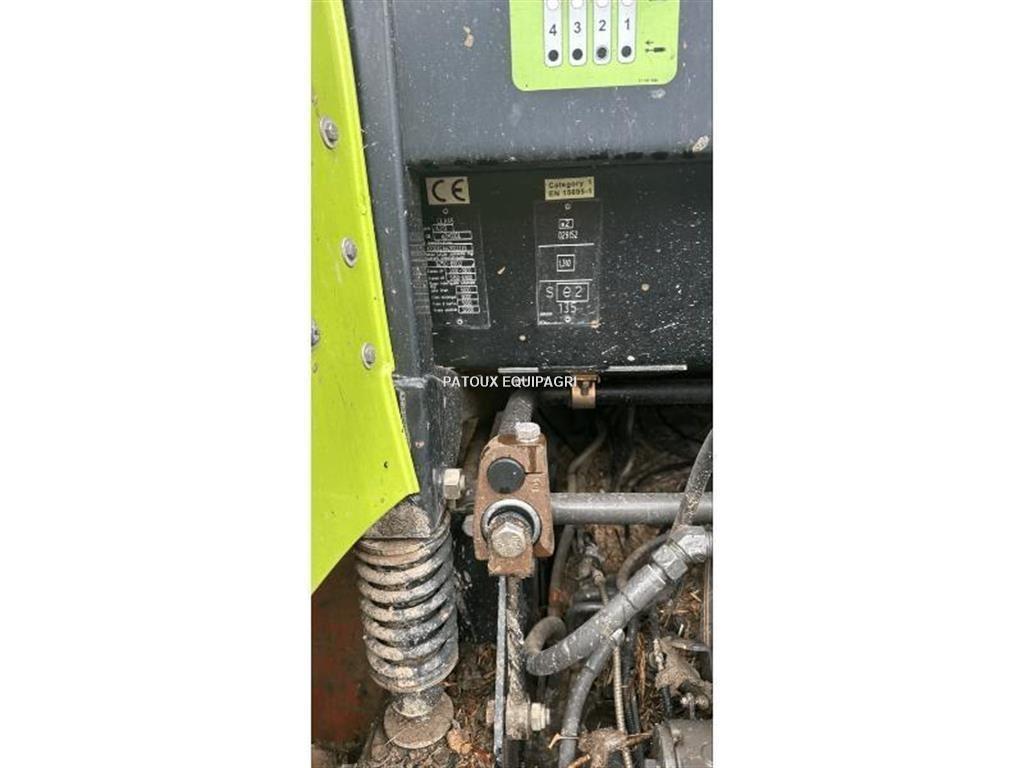 CLAAS ARION 610 Трактори
