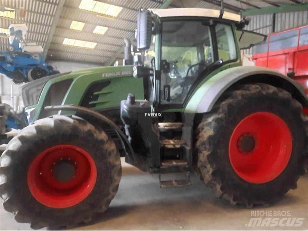 Fendt 826 VARIO Трактори