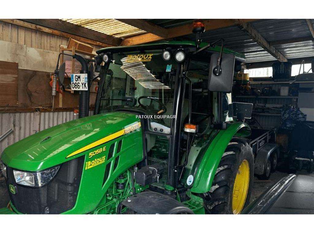 John Deere 5058E Трактори