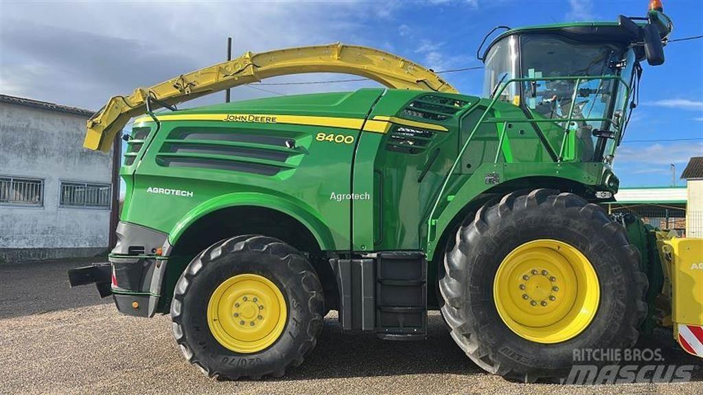 John Deere 8400 Фуражни комбайни