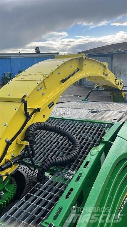 John Deere 8400 Фуражни комбайни