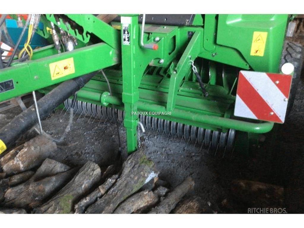 John Deere V461M Сламопреси за кръгли бали
