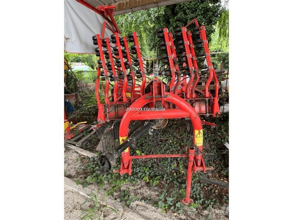 Kuhn GA4521GM Гребла и сенообръщачки