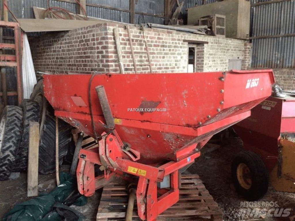 Kuhn MDS732 Минерални приспособления за разширяване на струята
