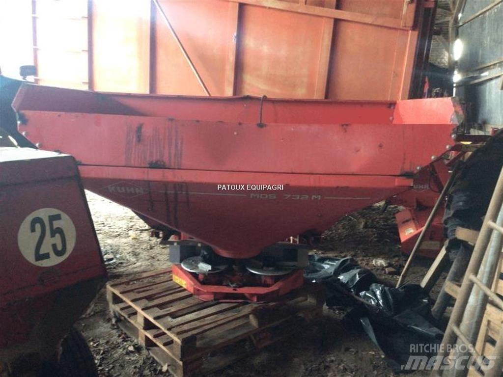 Kuhn MDS732 Минерални приспособления за разширяване на струята