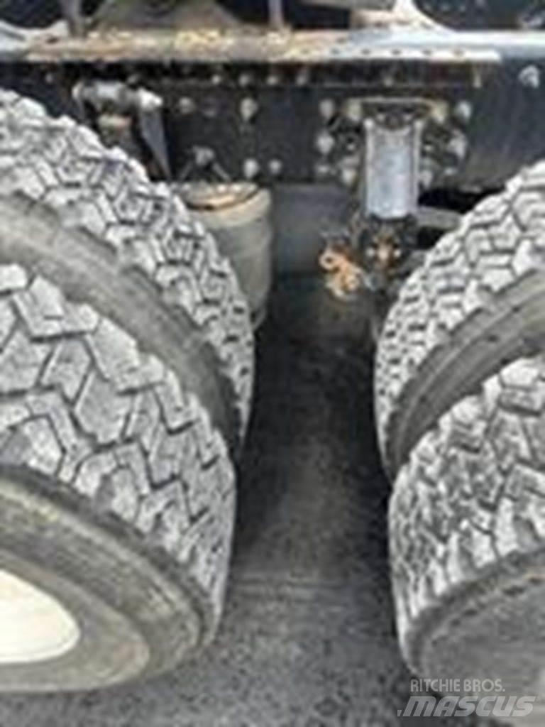 Mack AN64T Влекачи