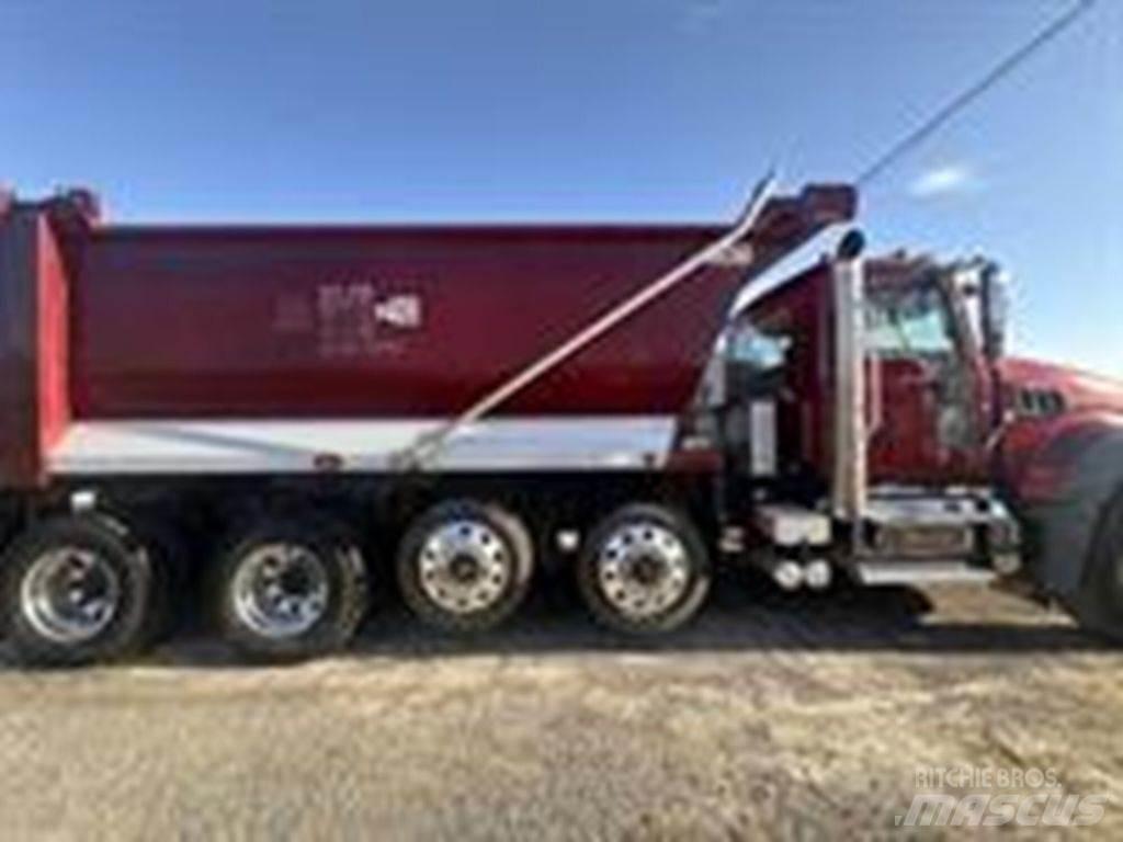 Mack GR104FR Самосвал