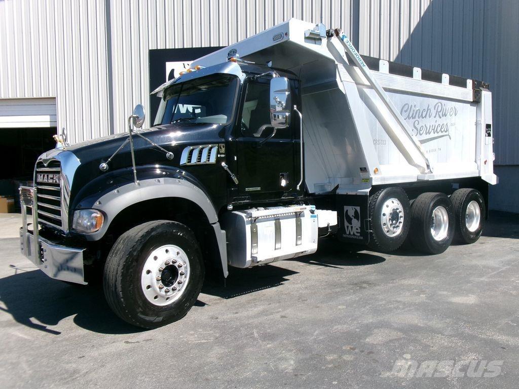 Mack GR64F Самосвал