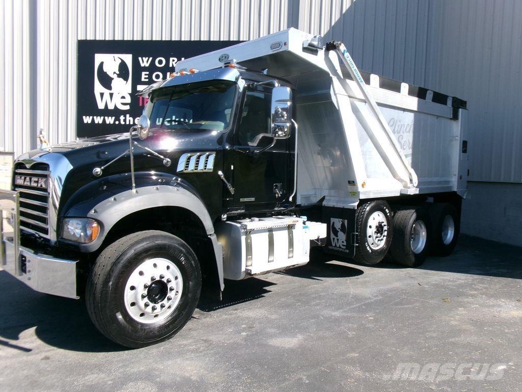 Mack GR64F Самосвал