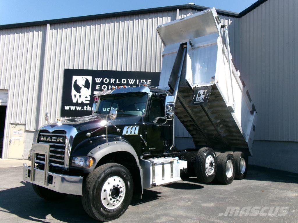 Mack GR64F Самосвал