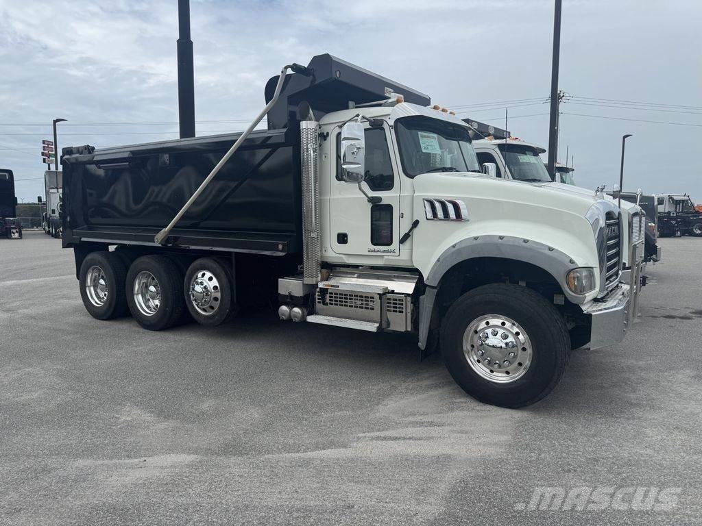 Mack Granite Самосвал