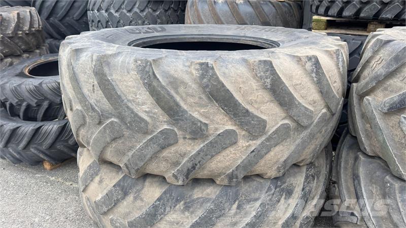 BKT 710/75R42 Гуми