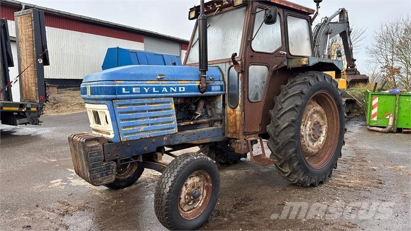 Leyland 270 Трактори