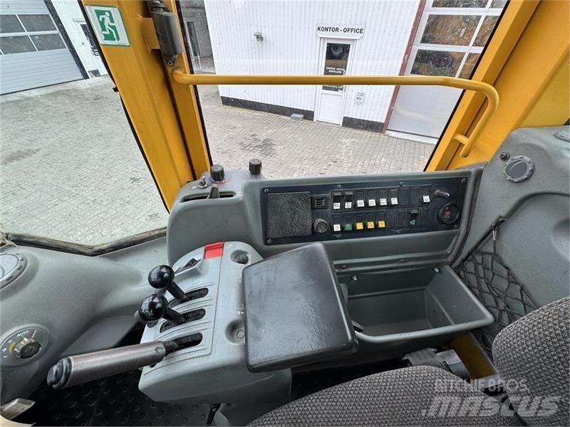Volvo L 110 E Колесни товарачи