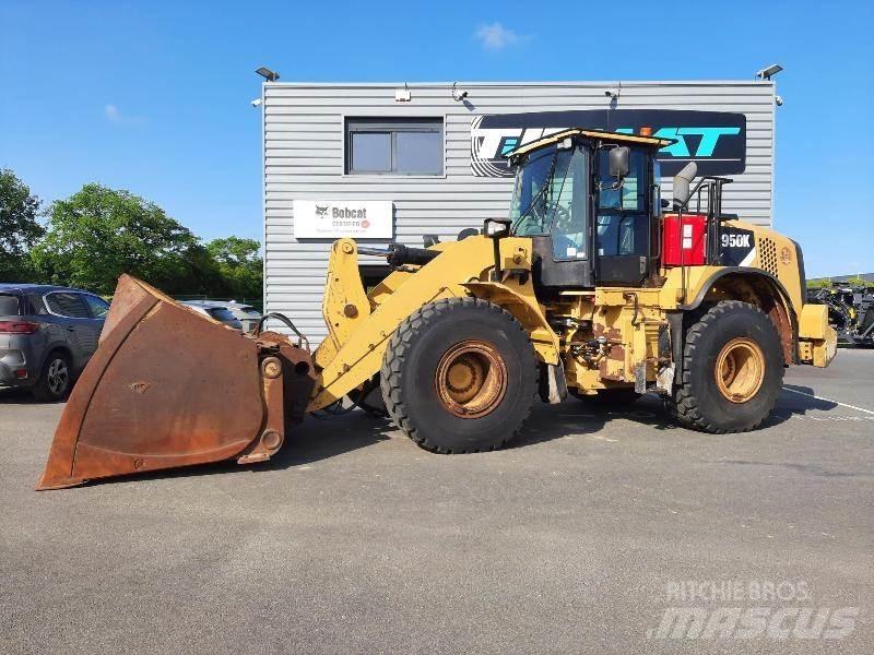 CAT 950K Колесни товарачи