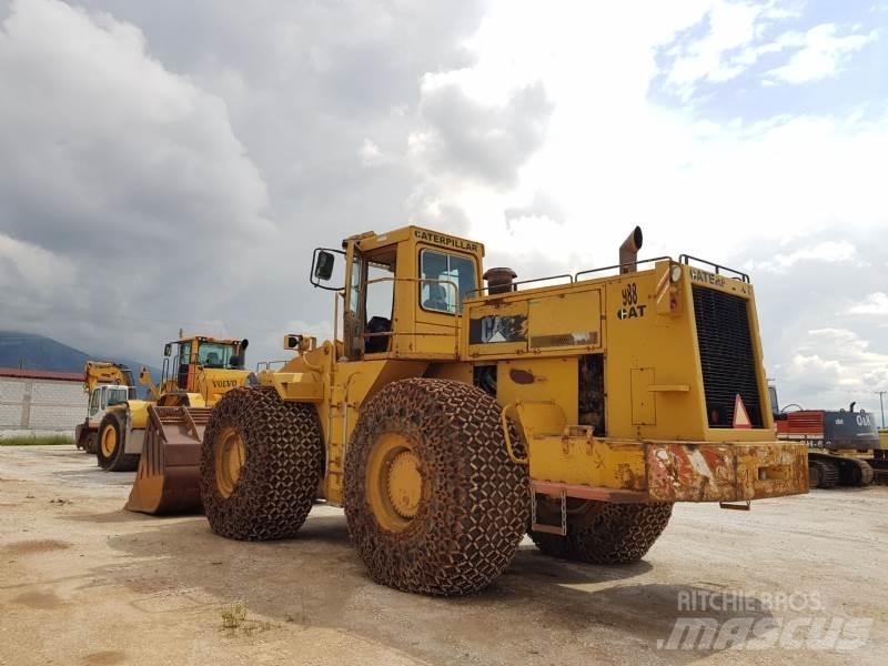 CAT 988B Колесни товарачи