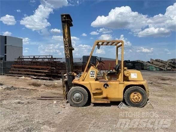 CAT B10 Камиони за херавни местности