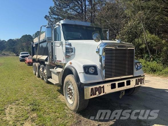 Freightliner 122SD Самосвал