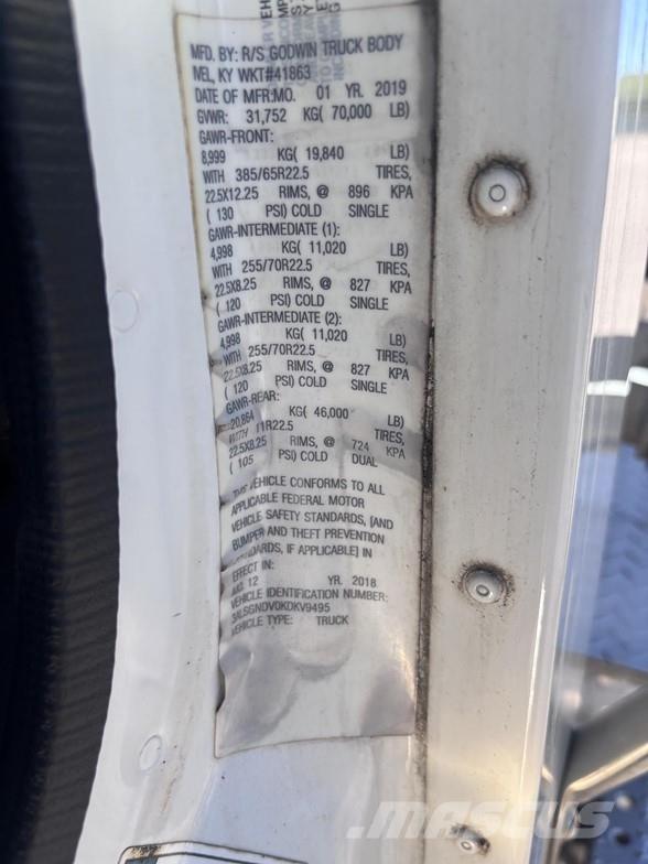 Freightliner 122SD Самосвал