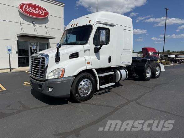 Freightliner CASCADIA 116 Влекачи