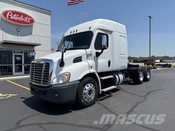 Freightliner CASCADIA 116 Влекачи